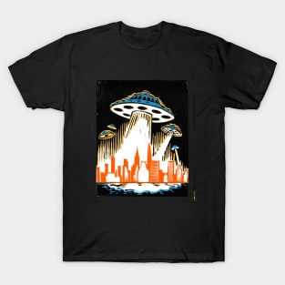 New York attacked by UFOs! T-Shirt